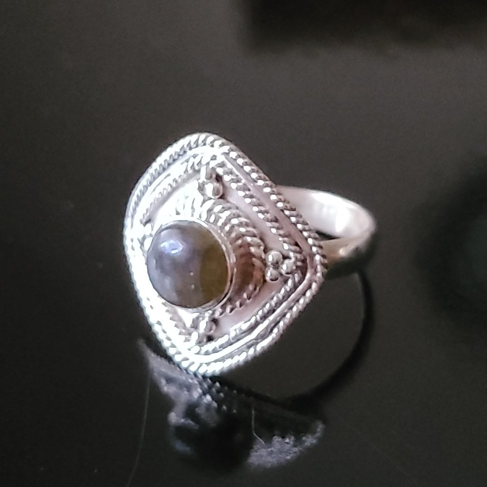Labradorite Ring Size 8 Sterling Silver-Labradorite Stone Ring-Gemstone Ring - Picture 8 of 12